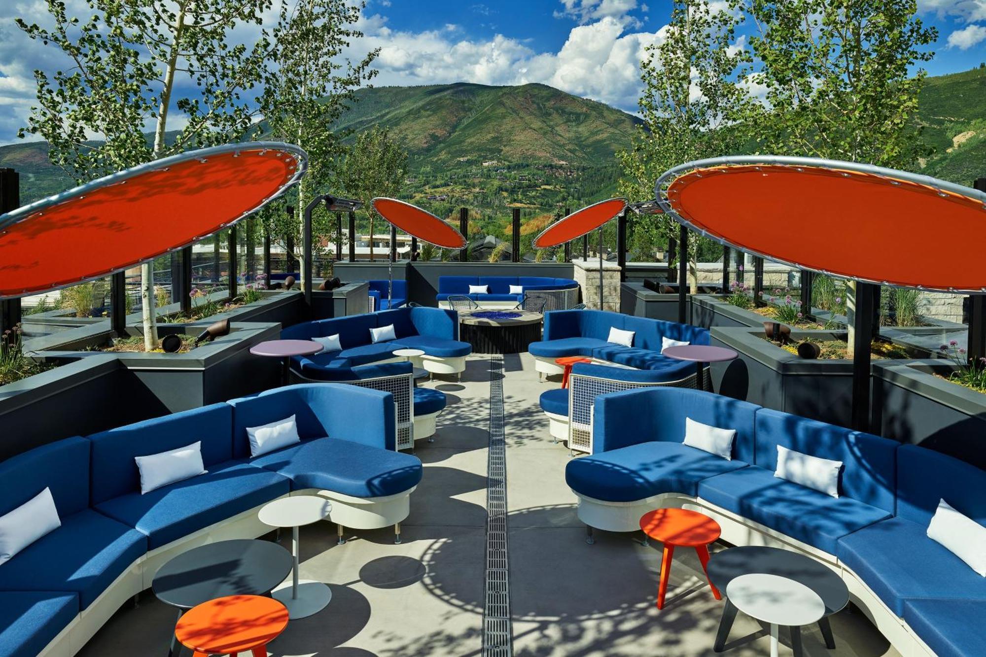 W Aspen Hotel Exterior photo